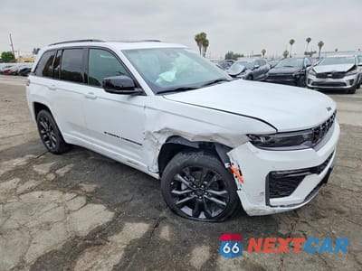 Czwarte zdjęcie samochodu z boku: 2026 JEEP GRAND CHEROKEE LIMITED VIN:1C4RJHBR4TC232151 - miniatura
