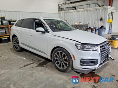 Czwarte zdjęcie samochodu z boku: 2018 AUDI Q7 PREMIUM PLUS VIN:WA1LAAF7XJD001911 - miniatura