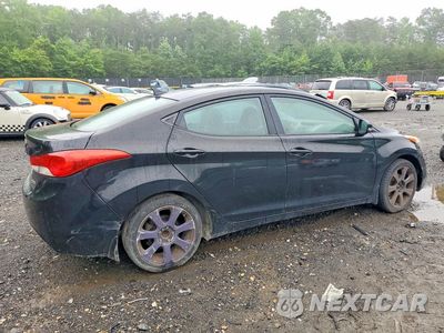 Trzecie zdjęcie samochodu z tyłu: 2013 HYUNDAI ELANTRA LIMITED VIN:KMHDH4AEXDU569007 - miniatura