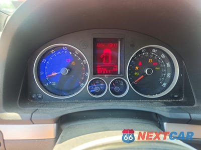 Zdjęcie 9 z 12 samochodu: 2006 VOLKSWAGEN NEW GTI VIN:WVWFV71K56W125764 - miniatura