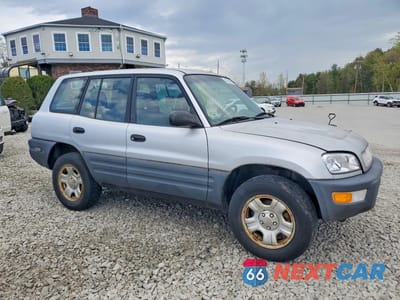 Czwarte zdjęcie samochodu z boku: 1998 TOYOTA RAV4 BASE VIN:JT3HP10V1W0174298 - miniatura