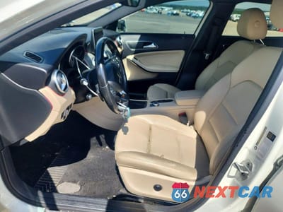 Zdjęcie 7 z 13 samochodu: 2016 MERCEDES-BENZ GLA 250 VIN:WDCTG4EB4GJ214630 - miniatura
