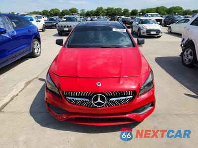 Piąte zdjęcie samochodu w środku: 2018 MERCEDES-BENZ CLA 250 VIN:WDDSJ4EB7JN609216 - miniatura