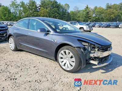 Czwarte zdjęcie samochodu z boku: 2018 TESLA MODEL 3 VIN:5YJ3E1EA2JF059592 - miniatura