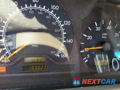 Zdjęcie 9 z 12 samochodu: 1999 MERCEDES-BENZ C 230 VIN:WDBHA24G3XA717613 - miniatura