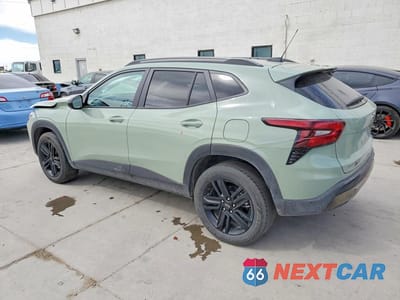 Drugie zdjęcie samochodu z przodu: 2025 CHEVROLET TRAX ACTIV VIN:KL77LKEP8SC312511 - miniatura