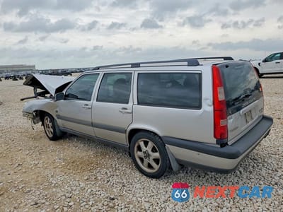 Drugie zdjęcie samochodu z przodu: 2000 VOLVO V70 XC VIN:YV1LZ56D0Y2726283 - miniatura