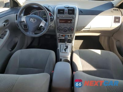 Zdjęcie 8 z 12 samochodu: 2011 TOYOTA COROLLA LE VIN:2T1BU4EE2BC595502 - miniatura