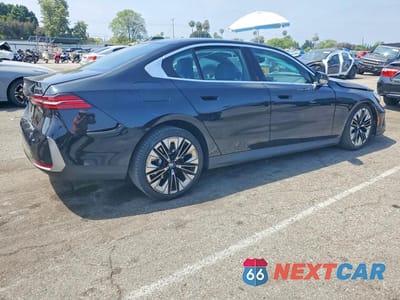 Trzecie zdjęcie samochodu z tyłu: 2025 BMW 530 I VIN:WBA43FJ05SCU25013 - miniatura