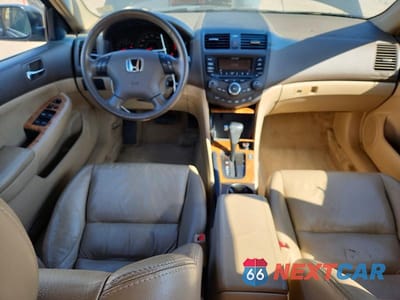 Zdjęcie 8 z 12 samochodu: 2005 HONDA ACCORD EX VIN:1HGCM56865A087658 - miniatura