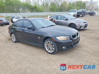 Czwarte zdjęcie samochodu z boku: 2011 BMW 328 XI VIN:WBAPK7C53BF197090 - miniatura