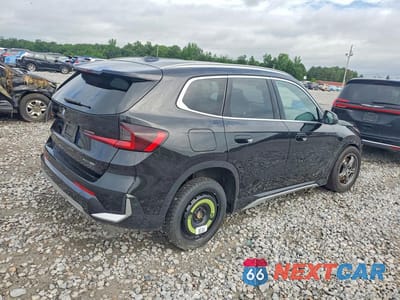 Trzecie zdjęcie samochodu z tyłu: 2025 BMW X1 XDRIVE28I VIN:WBX73EF08S5107820 - miniatura