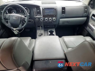 Zdjęcie 8 z 12 samochodu: 2020 TOYOTA SEQUOIA LIMITED VIN:5TDJY5G19LS180492 - miniatura
