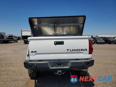 Zdjęcie 6 z 12 samochodu: 2019 TOYOTA TUNDRA SR5 VIN:5TFDY5F13KX820803 - miniatura