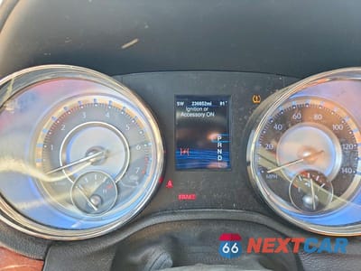 Zdjęcie 9 z 12 samochodu: 2014 CHRYSLER 300 VIN:2C3CCAAG6EH275949 - miniatura