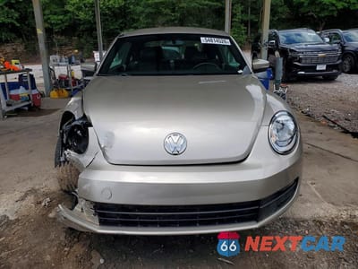 Piąte zdjęcie samochodu w środku: 2013 VOLKSWAGEN BEETLE VIN:3VWHP7AT7DM689275 - miniatura