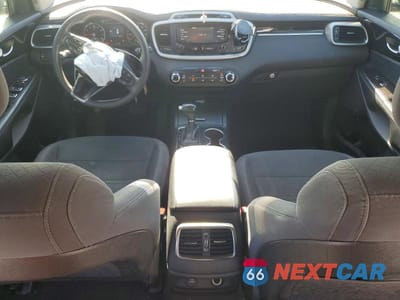 Zdjęcie 8 z 12 samochodu: 2016 KIA SORENTO LX VIN:5XYPG4A35GG043263 - miniatura