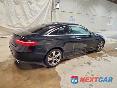 Trzecie zdjęcie samochodu z tyłu: 2018 MERCEDES-BENZ E 400 VIN:WDD1J6FB8JF016187 - miniatura