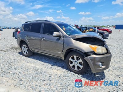 Czwarte zdjęcie samochodu z boku: 2010 TOYOTA RAV4 LIMITED VIN:JTMDK4DV9A5090326 - miniatura