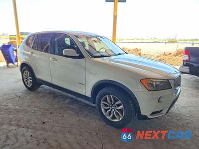Czwarte zdjęcie samochodu z boku: 2011 BMW X3 XDRIVE28I VIN:5UXWX5C58BLK59037 - miniatura