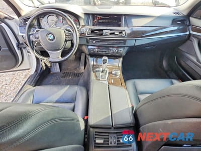 Zdjęcie 8 z 12 samochodu: 2016 BMW 528 XI VIN:WBA5A7C55GG147416 - miniatura