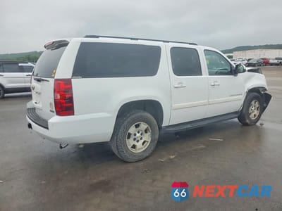 Trzecie zdjęcie samochodu z tyłu: 2008 CHEVROLET SUBURBAN K1500 LS VIN:1GNFK16398J231228 - miniatura