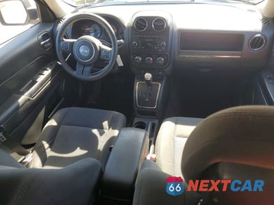 Zdjęcie 8 z 13 samochodu: 2014 JEEP PATRIOT SPORT VIN:1C4NJRBB2ED817217 - miniatura