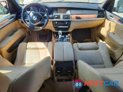 Zdjęcie 8 z 13 samochodu: 2007 BMW X5 4.8I VIN:5UXFE835X7LZ43179 - miniatura
