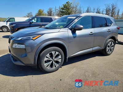 2021 NISSAN ROGUE SV 5N1AT3BB7MC702649 - główne zdjęcie licytacji z USA - miniatura