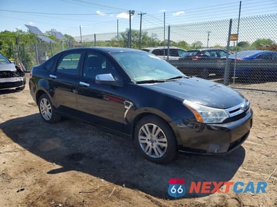 Czwarte zdjęcie samochodu z boku: 2008 FORD FOCUS SE VIN:1FAHP35N78W165966 - miniatura