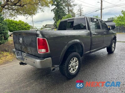 Czwarte zdjęcie samochodu z boku: 2015 RAM 2500 LARAMIE VIN:3C6UR5FL7FG673076 - miniatura