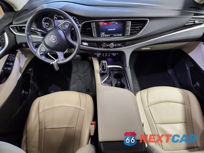 Zdjęcie 8 z 13 samochodu: 2020 BUICK ENCLAVE ESSENCE VIN:5GAERBKW8LJ202612 - miniatura