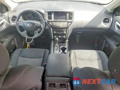 Zdjęcie 8 z 13 samochodu: 2017 NISSAN PATHFINDER SV VIN:5N1DR2MM7HC607860 - miniatura
