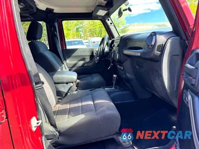 Zdjęcie 10 z 11 samochodu: 2012 JEEP WRANGLER UNLIMITED SPORT VIN:1C4BJWDG0CL121971 - miniatura