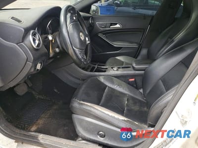 Zdjęcie 7 z 12 samochodu: 2014 MERCEDES-BENZ CLA 250 VIN:WDDSJ4EB8EN123391 - miniatura