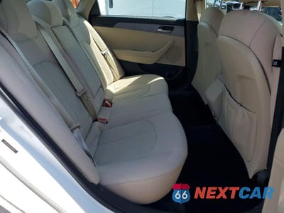 Zdjęcie 10 z 12 samochodu: 2019 HYUNDAI SONATA SE VIN:5NPE24AF5KH809543 - miniatura
