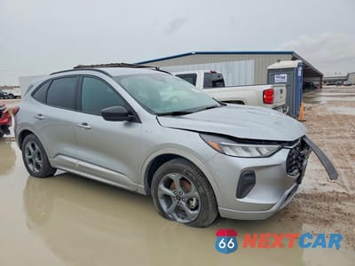 Czwarte zdjęcie samochodu z boku: 2024 FORD ESCAPE ST LINE VIN:1FMCU0MN2RUA12210 - miniatura