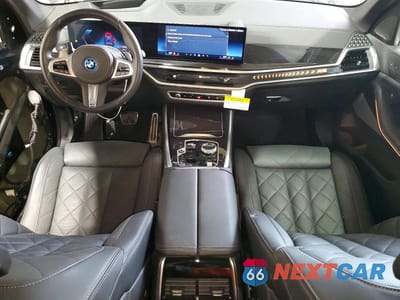 Zdjęcie 8 z 14 samochodu: 2025 BMW X5 XDRIVE50E VIN:5UX43EU00S9Z15489 - miniatura