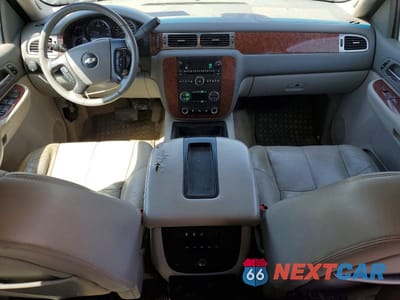 Zdjęcie 8 z 13 samochodu: 2007 CHEV SUBURBAN K2500 VIN:3GNGK26K57G237237 - miniatura