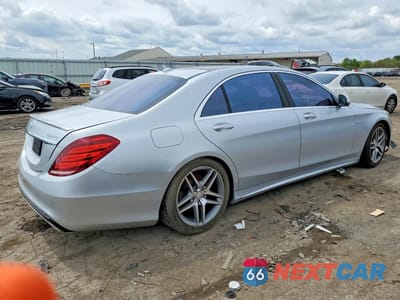 Trzecie zdjęcie samochodu z tyłu: 2015 MERCEDES-BENZ S 550 4MATIC VIN:WDDUG8FB6FA191744 - miniatura