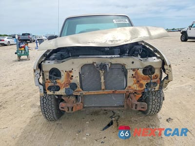 Piąte zdjęcie samochodu w środku: 2001 MAZDA B3000 CAB PLUS VIN:4F4YR16U51TM30025 - miniatura
