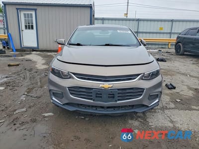 Piąte zdjęcie samochodu w środku: 2018 CHEVROLET MALIBU LT VIN:1G1ZD5ST2JF145127 - miniatura