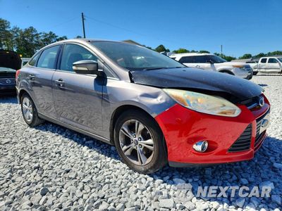 Czwarte zdjęcie samochodu z boku: 2014 FORD FOCUS SE VIN:1FADP3F29EL235709 - miniatura
