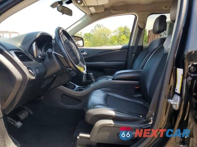 Zdjęcie 7 z 13 samochodu: 2018 DODGE JOURNEY CROSSROAD VIN:3C4PDDGG2JT478146 - miniatura