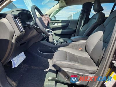 Zdjęcie 7 z 13 samochodu: 2025 VOLVO XC40 PLUS VIN:YV4L12UC7S2558863 - miniatura