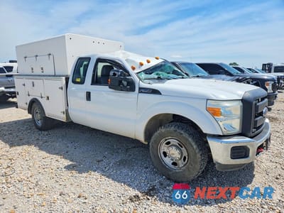 Czwarte zdjęcie samochodu z boku: 2013 FORD F350 SUPER DUTY VIN:1FD8X3E66DEA93642 - miniatura