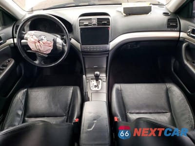 Zdjęcie 8 z 13 samochodu: 2004 ACURA TSX VIN:JH4CL96804C030849 - miniatura