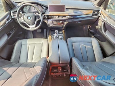 Zdjęcie 8 z 14 samochodu: 2018 BMW X5 XDRIVE35I VIN:5UXKR0C54J0Y02637 - miniatura