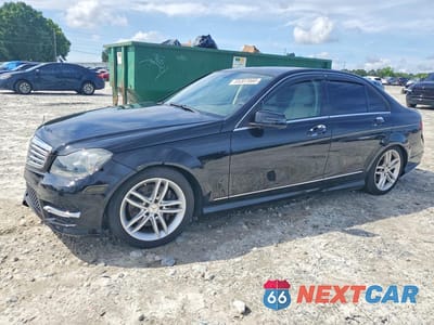 2014 MERCEDES-BENZ C 300 4MATIC WDDGF8AB9EA953051 - główne zdjęcie licytacji z USA - miniatura