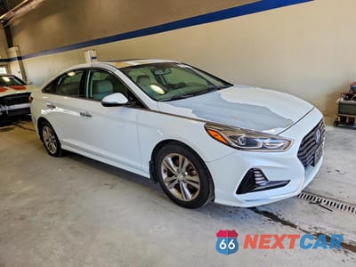 Czwarte zdjęcie samochodu z boku: 2018 HYUNDAI SONATA LIMITED VIN:5NPE34AF4JH660649 - miniatura